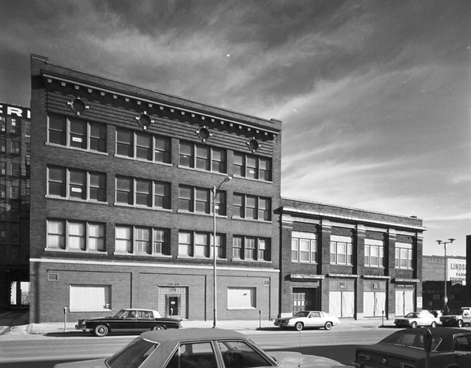 14. American Radiator Co. Bldg (left) 423 S. 10th St. in 1986 - Lynn Meyer.jpg